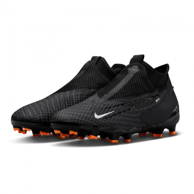 Mg cleats top