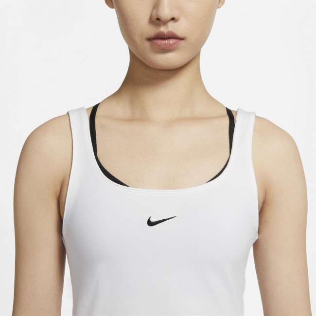 Nike women's sportswear essential tank top clearance