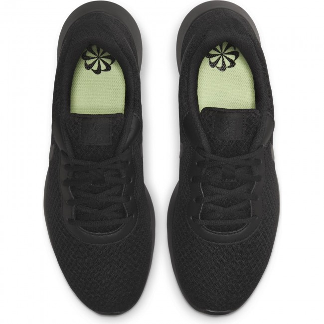 Sneakers tanjun deals